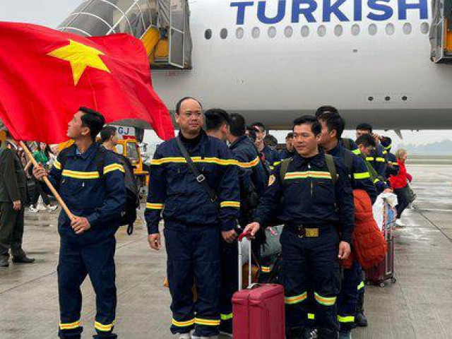 Đoàn 24 cảnh sát Việt Nam hoàn thành sứ mệnh ở Thổ Nhĩ Kỳ đã về đến Hà Nội