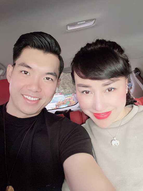 Trương Nam Thành bên vợ hơn 15 tuổi
