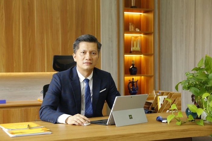 EMIR nhận được sự cố vấn của ông Lê Long Giang - Chủ tịch Hiệp hội Tư vấn Tài chính Việt Nam