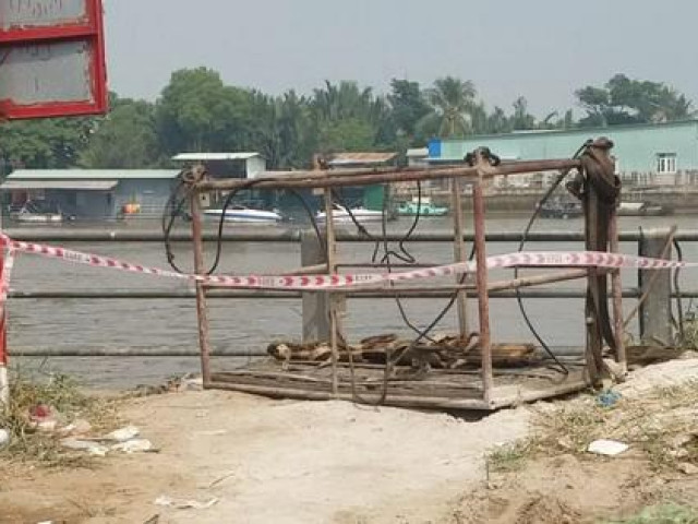 Tin tức trong ngày - Bị thanh sắt lớn rơi trúng, 3 công nhân thương vong