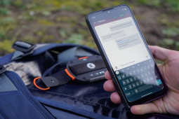 Thời trang Hi-tech - Sản phẩm siêu bền "nhà" Motorola ra mắt, kết nối vệ tinh 2 chiều siêu xịn