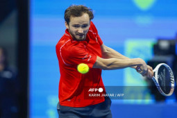 Thể thao - Video tennis Medvedev - Auger Aliassime: 2 set kịch tính, bản lĩnh lên tiếng (Doha Open)