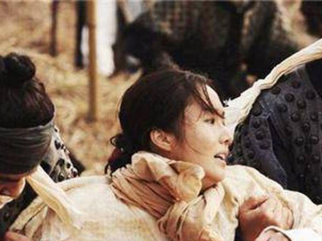 Thế giới - Hủ tục tuẫn táng tàn độc khi hoàng đế băng hà khiến người đời sau khiếp sợ