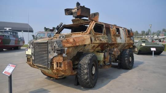 Một chiếc xe bọc thép Bushmaster do Úc cung cấp cho Ukraine bị quân đội Nga thu giữ và trưng bày ở Mátxcơva. Ảnh: Sputnik