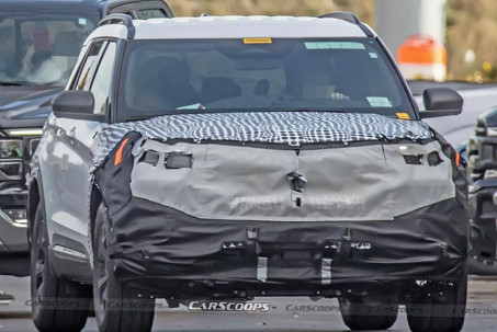 Ford Explorer bản nâng cấp mới lần đầu lộ diện nội thất