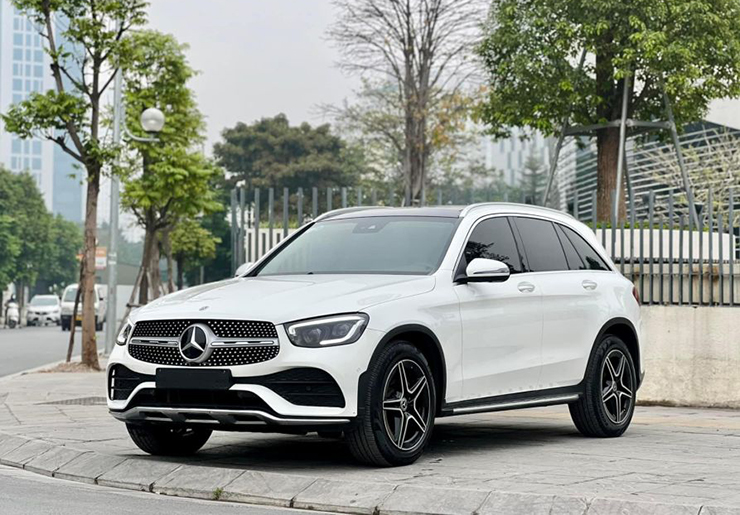 Đại lý giảm giá Mercedes-Benz GLC, cao nhất lên đến 180 triệu đồng - 1