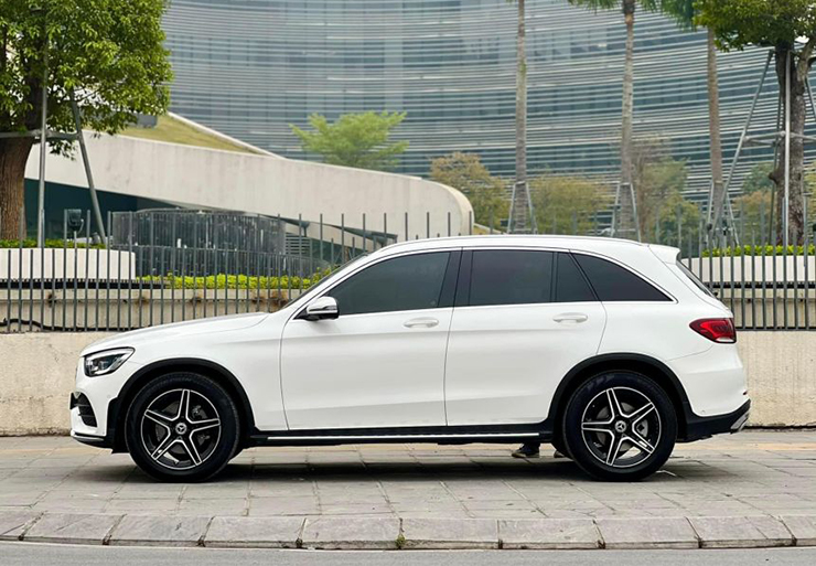 Đại lý giảm giá Mercedes-Benz GLC, cao nhất lên đến 180 triệu đồng - 3