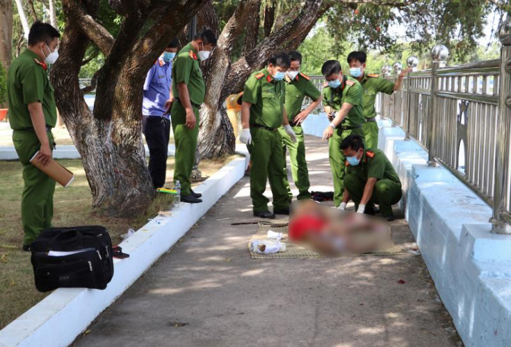 Cơ quan Công an tiến hành công tác khám nghiệm