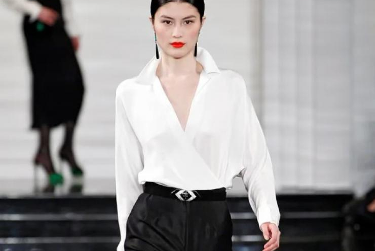 Phong cách sang trọng của "viên ngọc phương Đông" Hà Tuệ