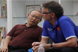 ”Phù thủy” Troussier ngồi ghế nóng ĐT Việt Nam: Nhiều thuận lợi, áp lực ngàn cân
