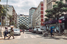 Kinh doanh - Nơi Quang Linh Vlog đang làm ăn: "Ngồi" trên kim cương nhưng an ninh bất ổn?