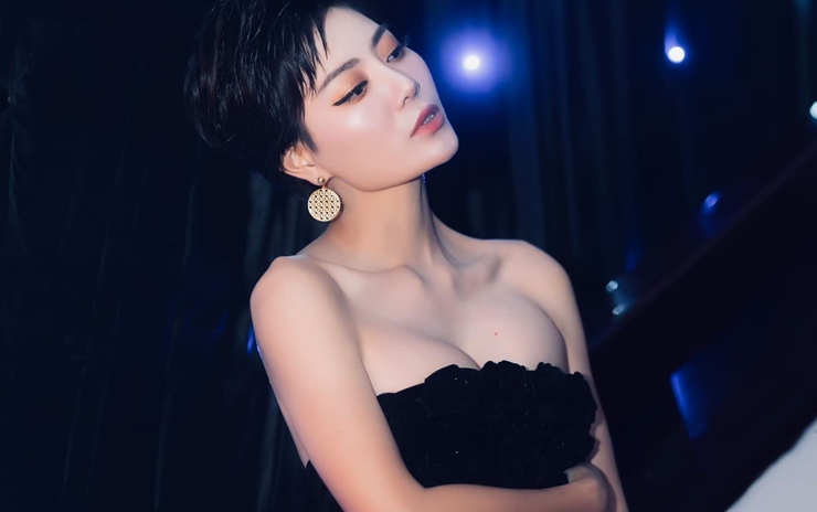 “Nàng dâu order”, “Mùa hoa tìm lại”,... là những tựa phim đưa tên tuổi của Thanh Hương đến gần với công chúng.
