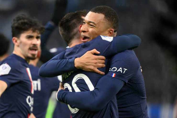 Messi và Mbappe làm đảo lộn thế trận khi cùng nhau làm nên 2 bàn thắng trong vòng 4 phút