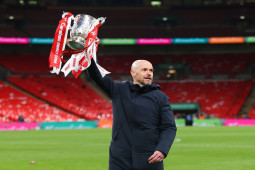 Bóng đá - Ten Hag giành cúp đầu tiên cùng MU: Gửi tâm thư xúc động tới CĐV "Quỷ đỏ"