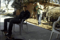 Tranh vui - Bao người khóc ròng với những tình huống "gậy ông đập lưng ông"