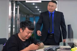 Clip hài hước - Đúng người đúng thời điểm, sếp nhận kết đắng với nhân viên khốn khổ