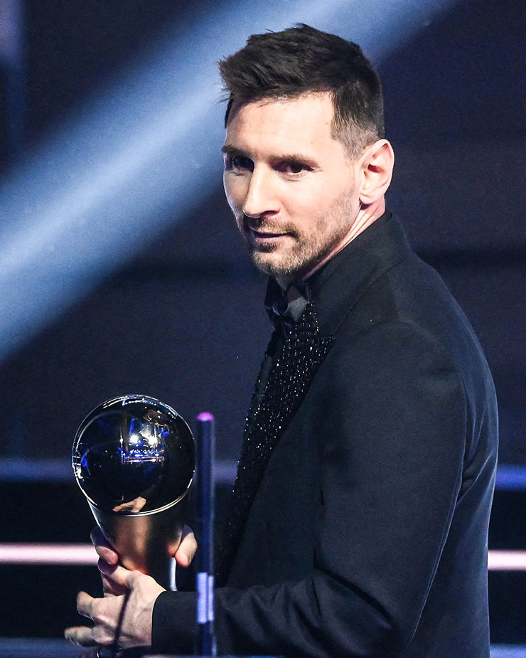 Lionel Messi lần thứ 2 đoạt giải "Cầu thủ nam xuất sắc nhất năm" ở FIFA The Best sau lần đầu tiên vào năm 2019