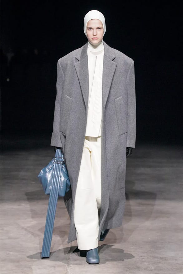 Tối giản đầy "chất nghệ" trong bộ sưu tập Jil Sander Xuân Hè 2023 - 17