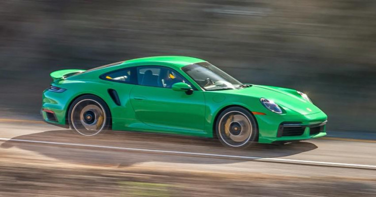 Porsche 911 Turbo S 2023 (992). Ảnh: Hotcars.