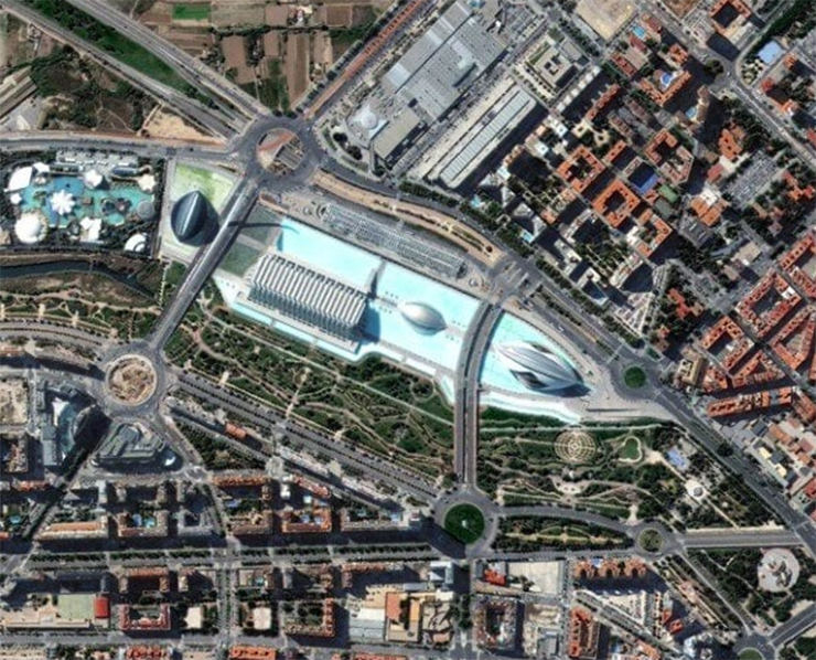 Palau de les Arts Reina Sofia và Gulliver Park, Valencia
