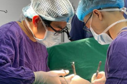 Bệnh viện Việt Đức cạn vật tư, hàng trăm bệnh nhân phải dời lịch mổ, hoãn mổ