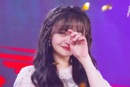 Đời sống Showbiz - "Tình đầu quốc dân" lao đao vì bí mật có con, 2 mỹ nhân này thì sao