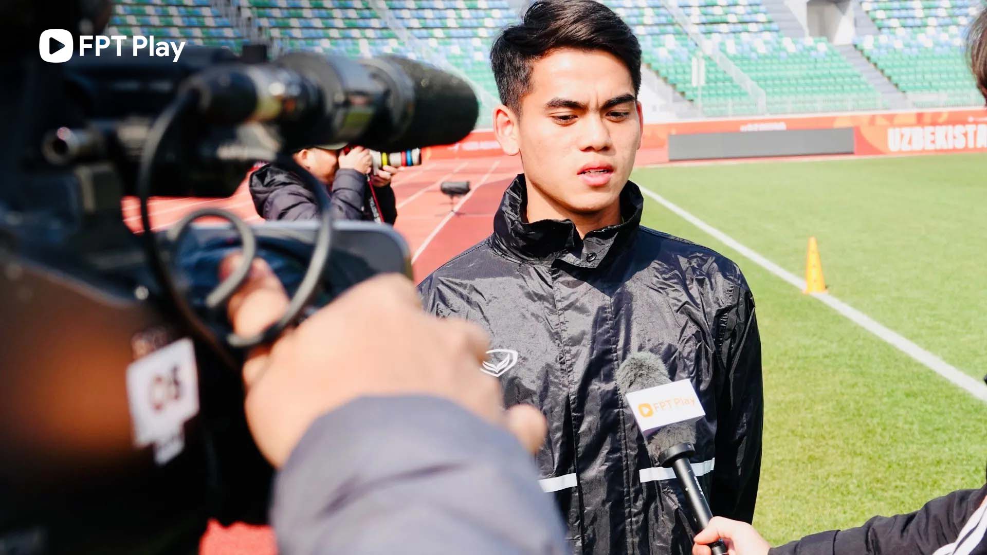 Khuất Văn Khang là đầu tàu trong lối chơi của U20 Việt Nam (Ảnh: FPT Play)