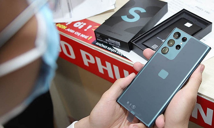 Trong đó có nhiều dòng điện thoại giảm sâu đến bất ngờ