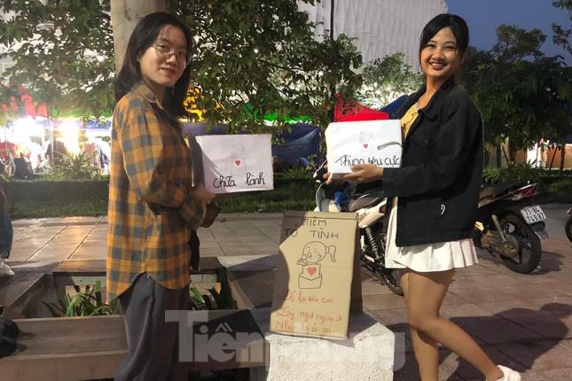 Dự án “Thùng tiêu cực” chữa lành tâm lý cho nhiều bạn trẻ.