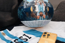 Thời trang Hi-tech - Lionel Messi chi gần 5 tỷ đồng mua 35 iPhone mạ vàng tặng tuyển Argentina