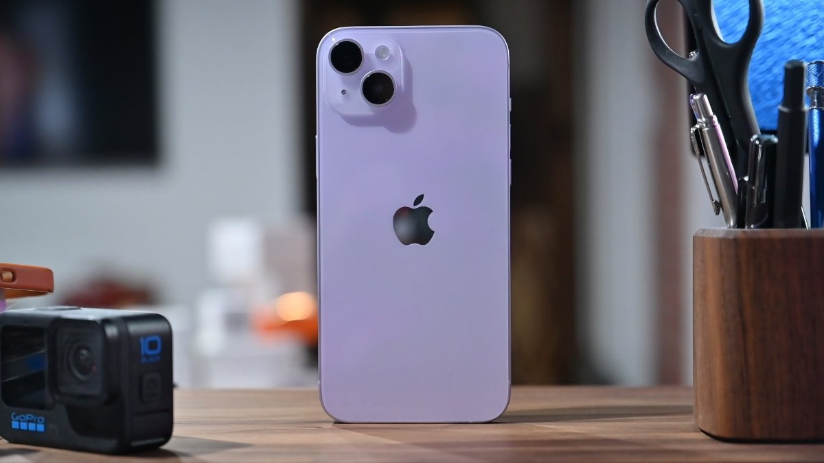 iPhone 12&nbsp;màu tím.
