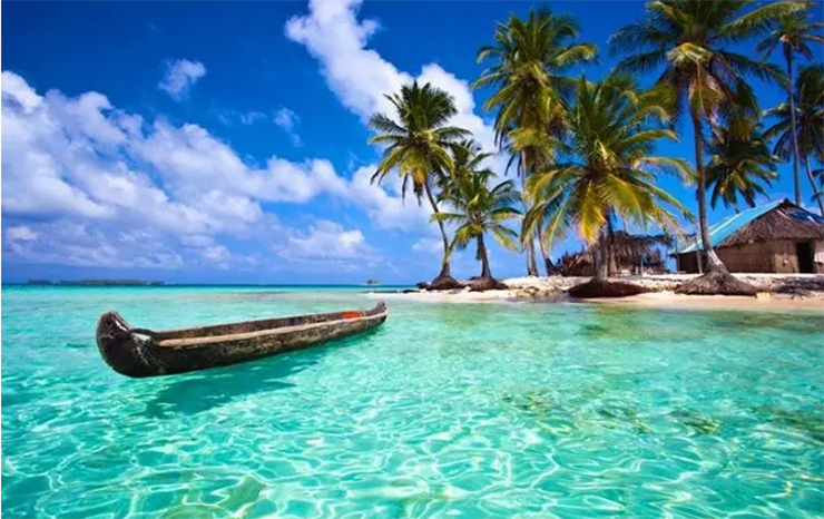 Đi bơi ở quần đảo San Blas, Panama.
