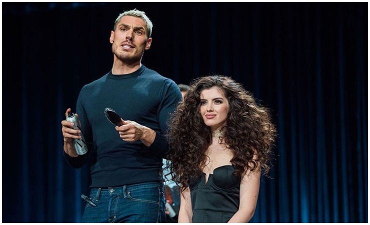 Kể từ đó, Appleton bắt đầu làm việc trên các tạp chí, tạo kiểu tóc cho những người nổi tiếng như Kate Moss.
