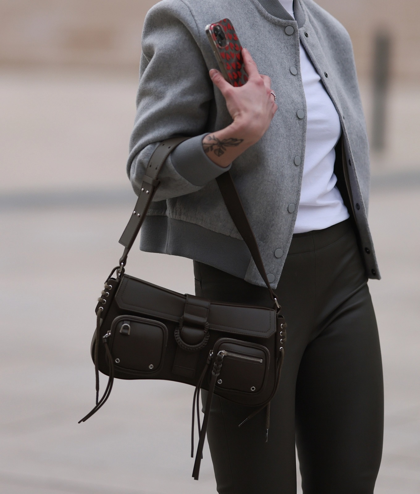 6 xu hướng túi xách mùa xuân bạn cần biết cho năm 2023 - 6