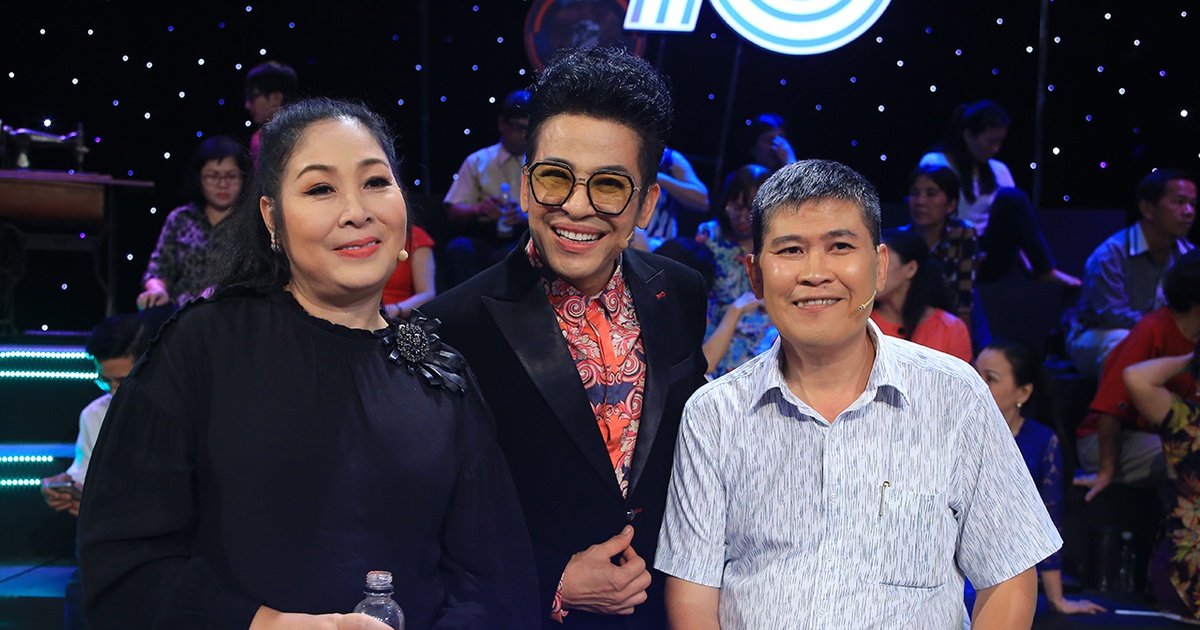 Phước Sang cùng NSND Hồng Vân, MC Thanh Bạch trong chương trình "Ký&nbsp;ức vui vẻ" hồi 2019