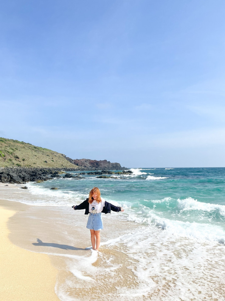 Bãi Nhỏ trong xanh.