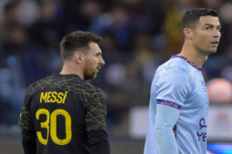 Đại gia Ả Rập săn Messi bằng lương bèo đấu Ronaldo, lộ sự thật vụ quà xa xỉ