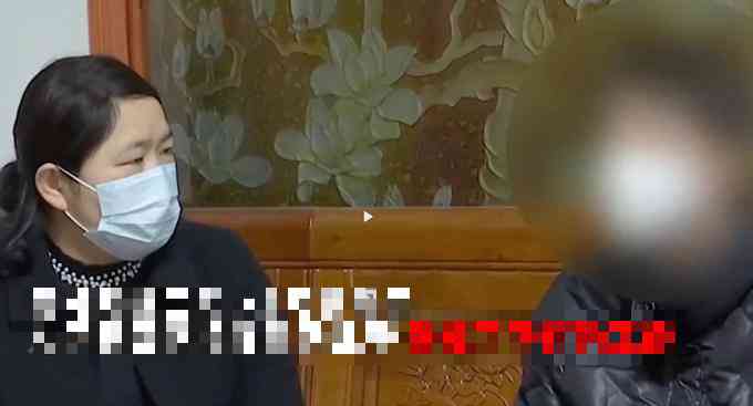 Người vợ ly hôn chồng vì thái độ vô tâm của anh ta khi con ốm.