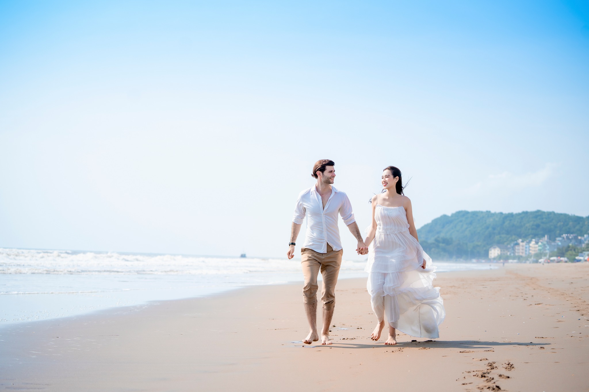 Thực hư ảnh cưới của &#34;Hoa hậu cấy lúa&#34; Đỗ Thị Hà và tài tử &#34;Đừng nói lời yêu&#34; - 3