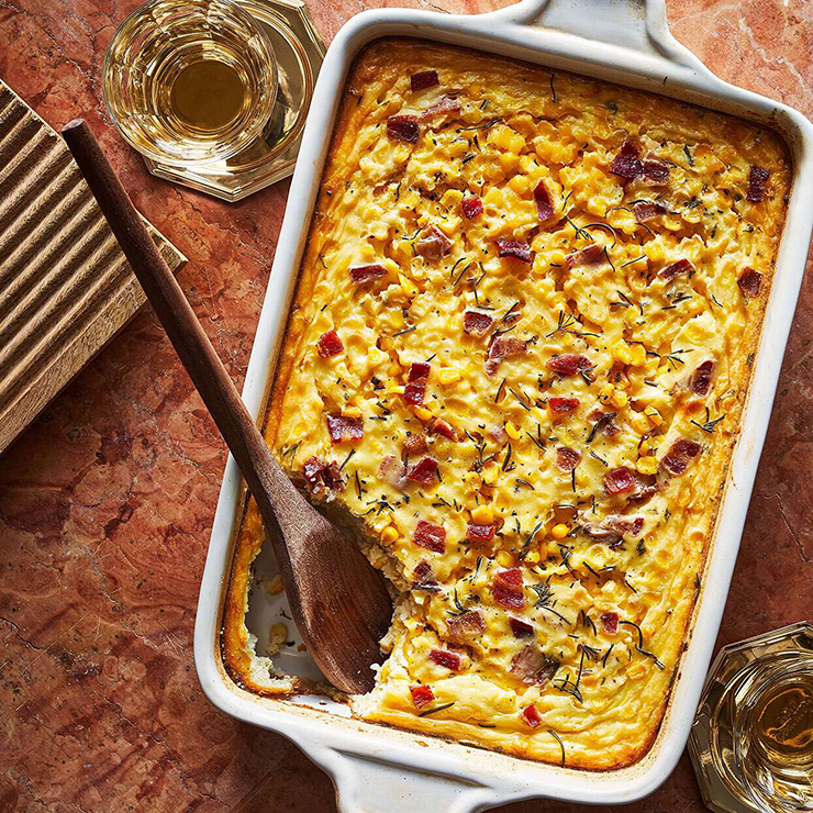 Pudding ngô với thịt xông khói và lá hương thảo: Bánh này có vị mặn ngọt hài hòa, mùi thơm hấp dẫn. Bánh rất ngon, thích hợp cho trẻ nhỏ, cách làm cũng không quá khó.
