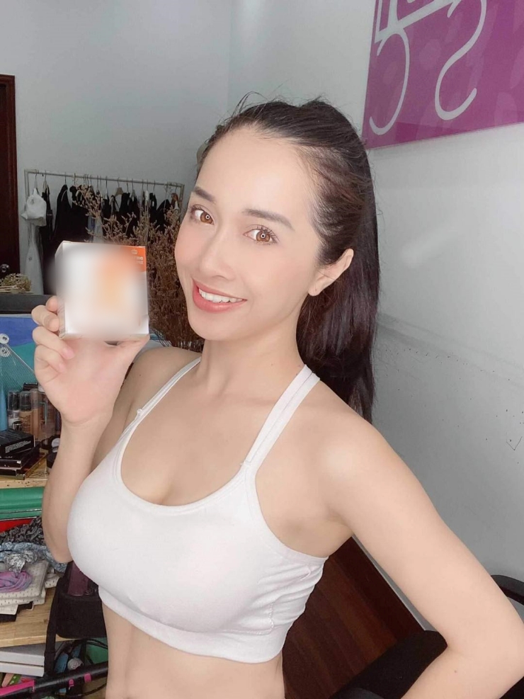 Em gái Nhã Phương xinh đẹp, giàu có không kém người chị nổi tiếng - 4