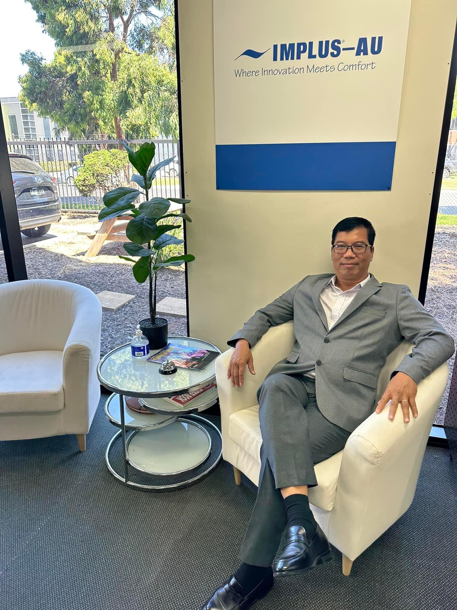 CEO Tạ Văn Vinh, GĐ điều hành công ty TNHH PROFIT, đang công tác tại nước ngoài