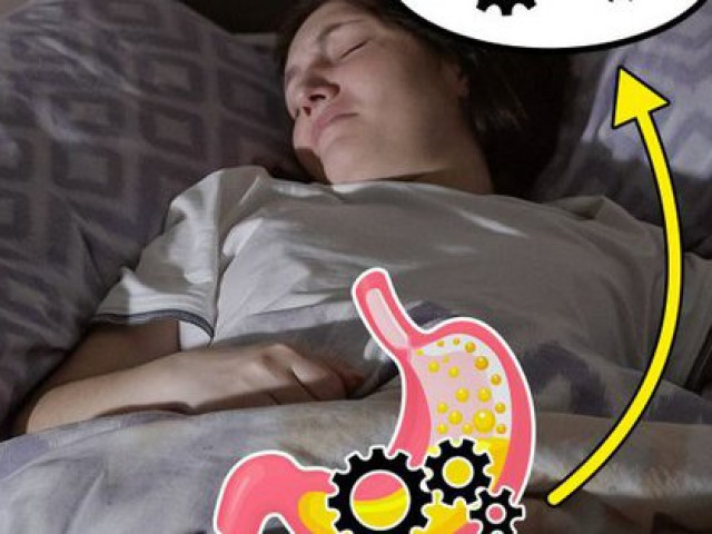 Sức khỏe đời sống - Ăn sát giờ ngủ làm tăng nguy cơ đột quỵ, hại dạ dày và gây bệnh đường tiêu hóa - nên làm điều này để hóa giải!