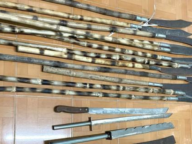 Pháp luật - Bị truy bắt, gọi đàn em chuẩn bị hung khí đi trả thù công an