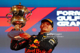 Khai cuộc mùa giải đua xe F1, Bahrain GP: Max Verstappen xuất sắc về nhất