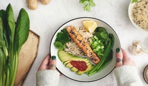 Tham khảo thực đơn healthy theo ngày mà vẫn đầy đủ dinh dưỡng.