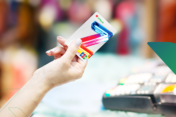 Thẻ tín dụng đang được nhiều bạn trẻ ưa dùng