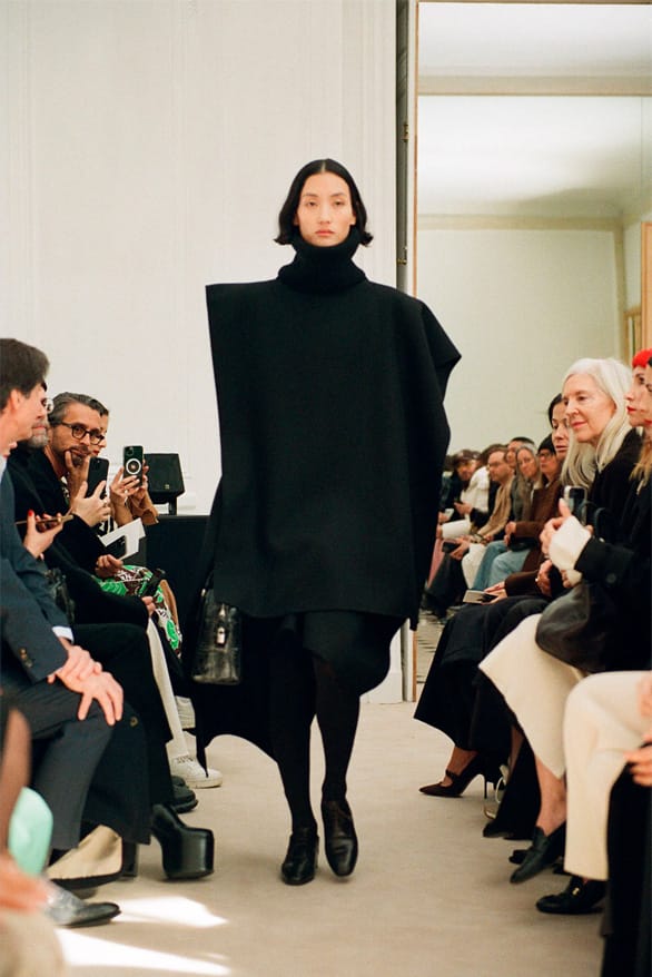 The Row Resort 2024 là một bài học về nghệ thuật may đo nâng cao - 1