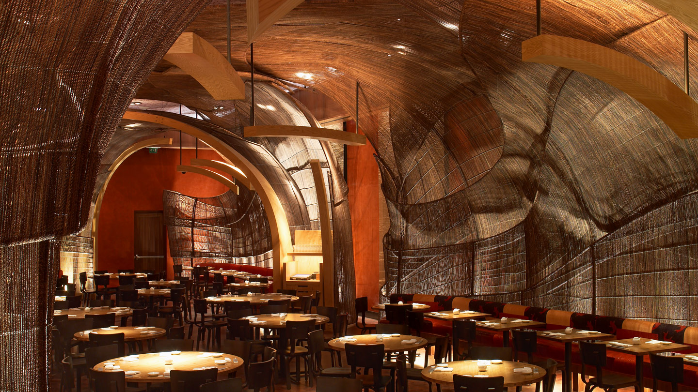 Ngắm nhìn nét ‘độc bản’ thể hiện rõ qua kiến trúc tại nhà hàng Nobu Dubai