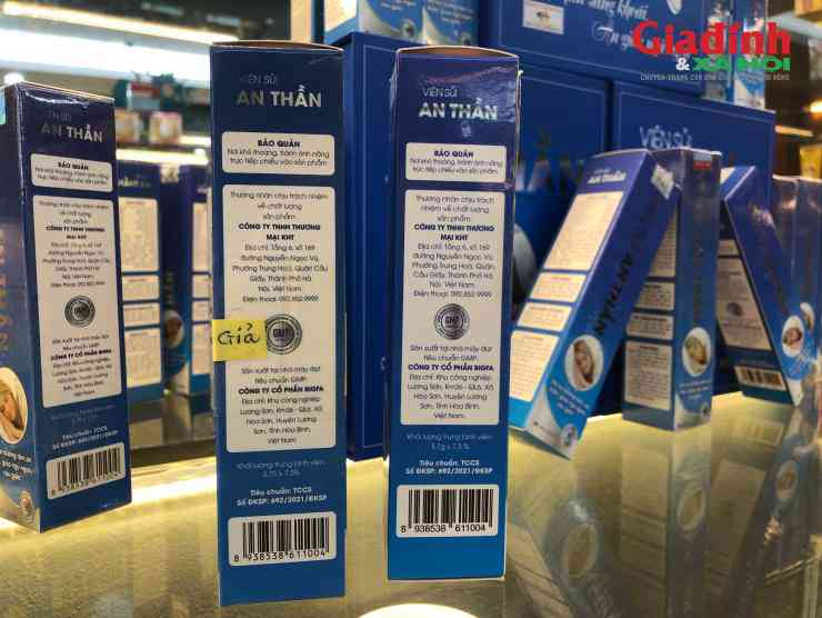 Thông tin mặt sản phẩm với mã số, mã vạch, số đăng ký sản phẩm, tiêu chuẩn cơ sở, cũng như đơn vị sản phẩm, phân phối... đều như được "đúc từ một khuôn".